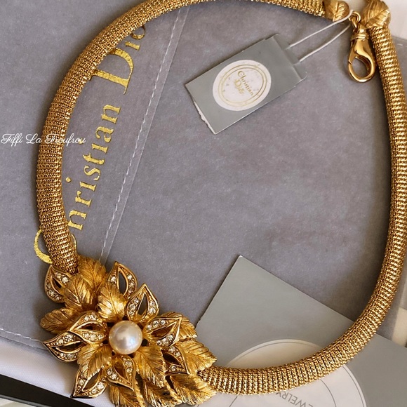 Dior Jewelry - Authentic Dior statement necklace